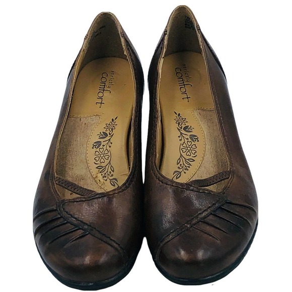 STRICTLY COMFORT WOMENS Brown LEATHER PUMPS CAREER HEELS SHOES SIZE 7.5 M - Picture 2 of 8